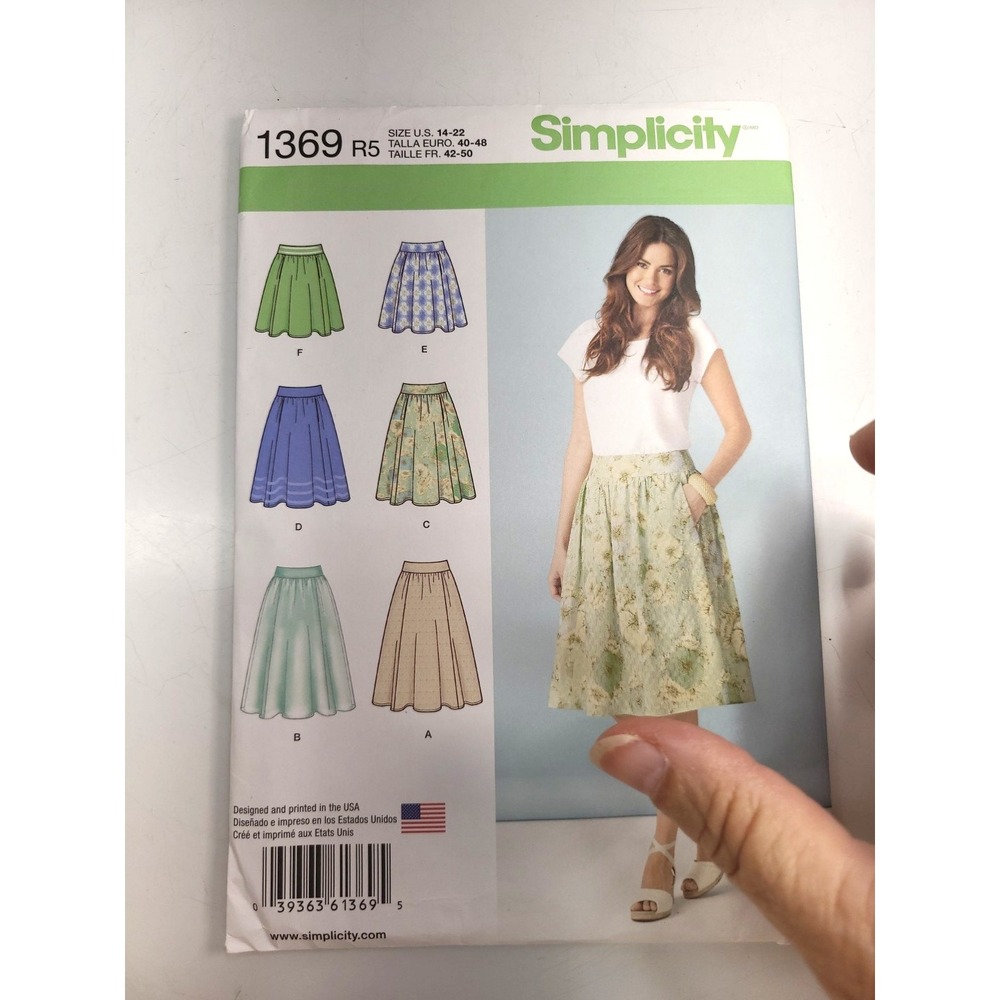 Simplicity 1369 R5 Sz 14 -22 Factory Fold‎ Uncut